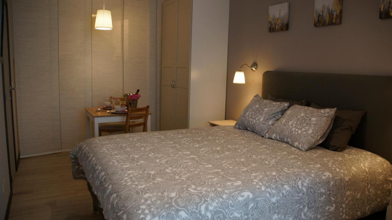 Les Petits Nids De Nina 1 Aparthotel Fosses-La-Ville Kültér fotó