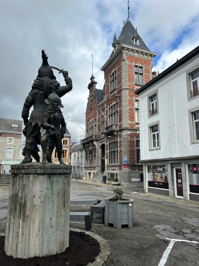 Les Petits Nids De Nina 1 Aparthotel Fosses-La-Ville Kültér fotó